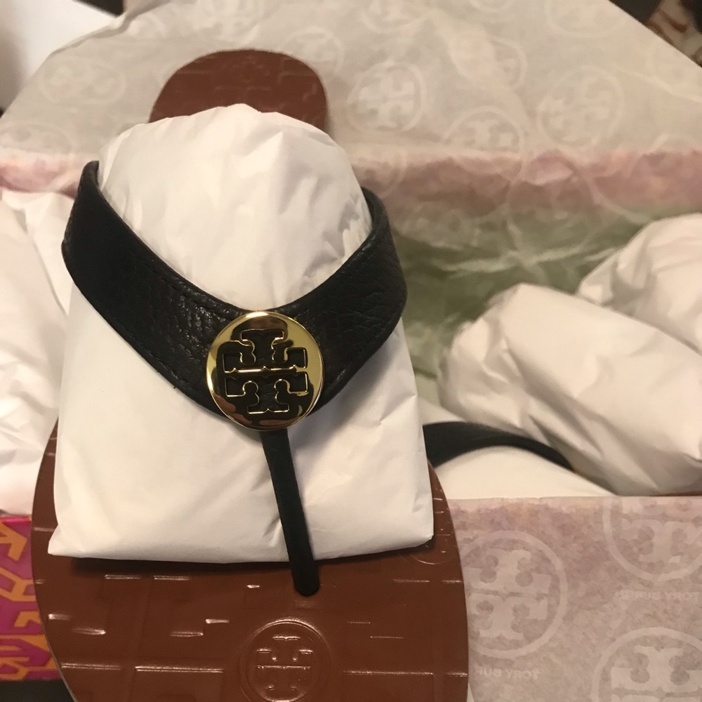 Sandals - Picture 2 of 4